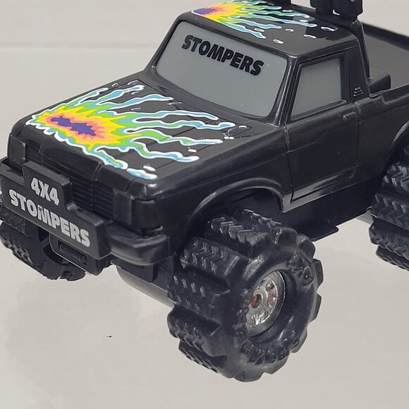 Schaper Stomper 4x4 Black Splash Down Tested Works Vintage Chevrolet Luv - Picture 6 of 16